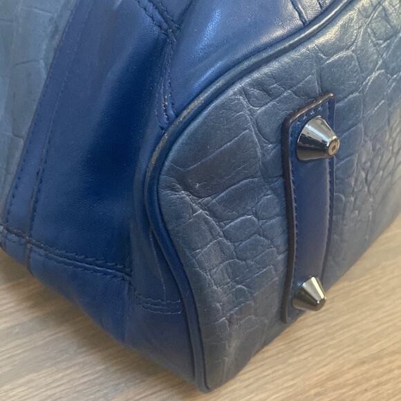L.A.M.B. Gwen Stefani Domed Croc Embossed Blue Leather Bag - Picture 5 of 12